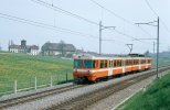 Der Be 4/8 50 passiert am 01.05.1980 die landwirtschaftliche Schule Rütti zwischen Zollikofen und Worblaufen. (Foto: Dieter Schopfer)
